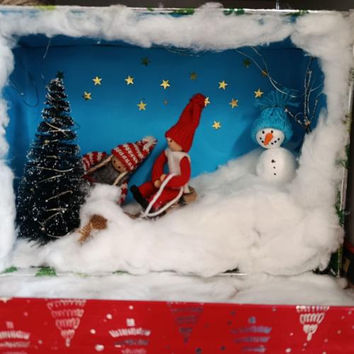 Selbstgestaltetes Adventürchen mit Schneemännern und Watte