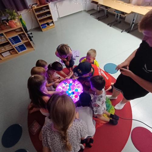 Kinder bei der Lesenacht